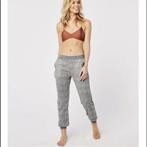 Carve Designs Lightweight Beach Pants Black Stripe Sz M